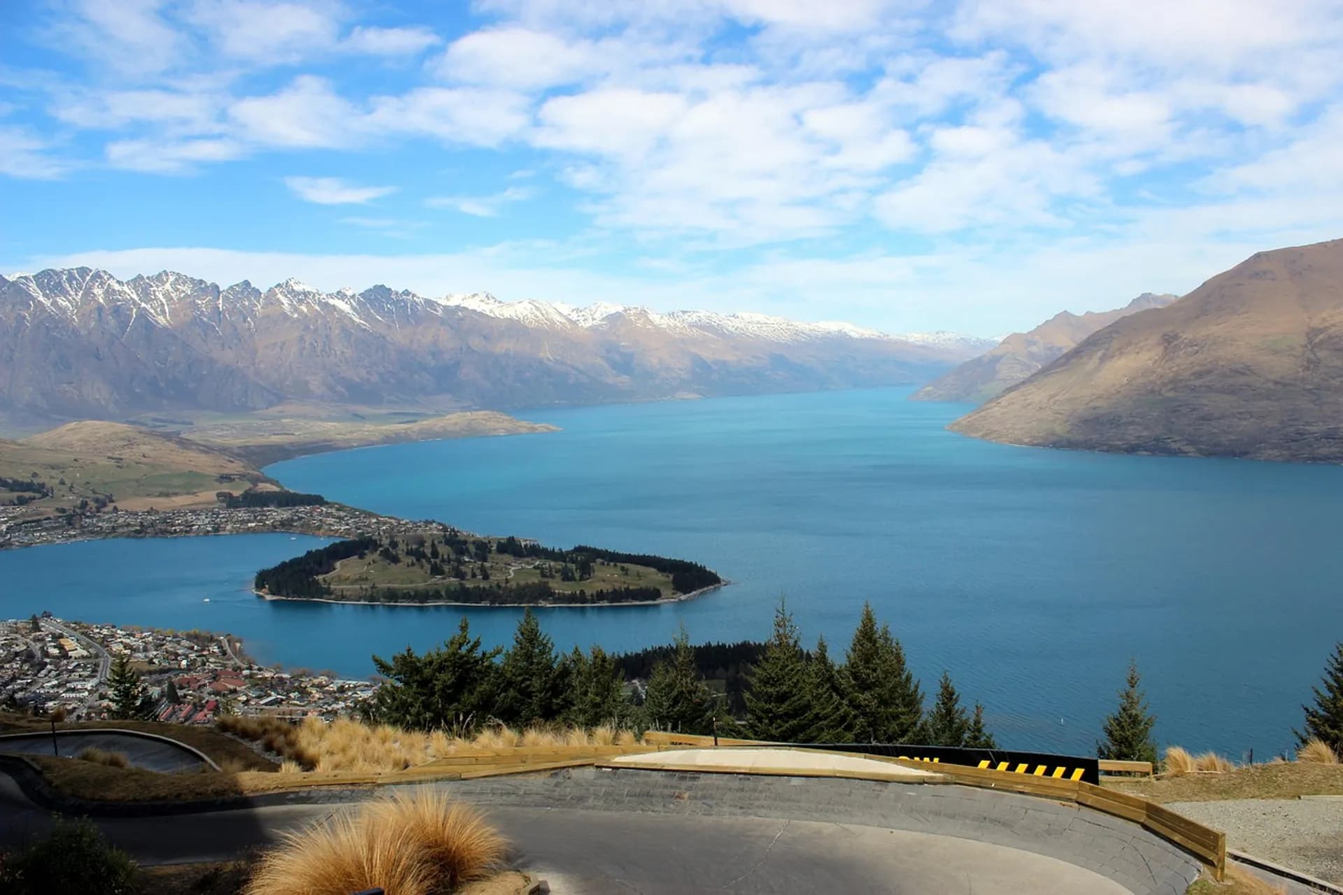 New Zealand Tourist Visa Guide for Foreign Nationals Travelling from Australia in 2026